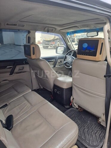 Mitsubishi Pajero 2011, 271,000 km - 3.5 л - Bakı