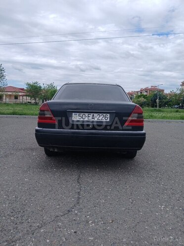 Mercedes C 200 1995, 460,000 km - 2.0 л - Qazax
