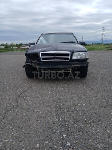 Mercedes C 200 1995, 460,000 km - 2.0 л - Qazax