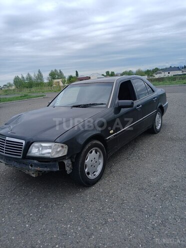 Mercedes C 200 1995, 460,000 km - 2.0 л - Qazax