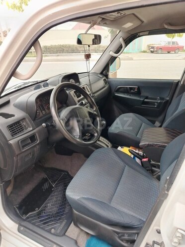 Mitsubishi Pajero io 2000, 279,000 km - 1.8 л - Bakı