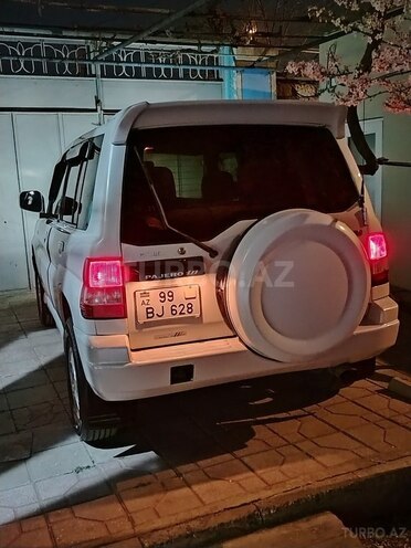 Mitsubishi Pajero io 2000, 279,000 km - 1.8 л - Bakı
