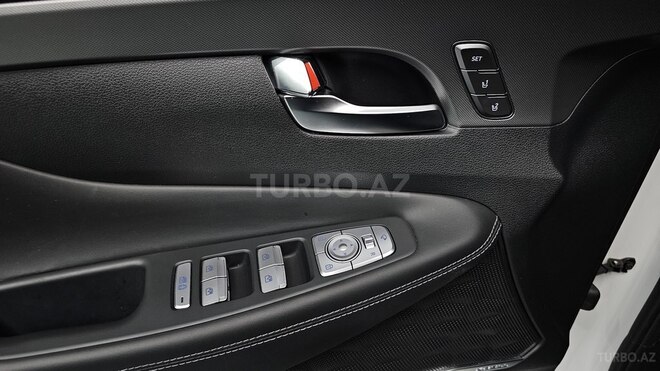 Hyundai Santa Fe 2023, 37,500 km - 1.6 l - Bakı