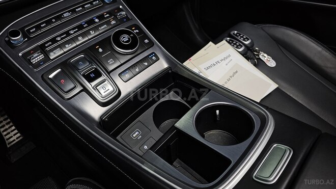 Hyundai Santa Fe 2023, 37,500 km - 1.6 l - Bakı