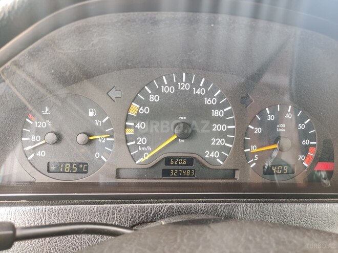 Mercedes C 180 1997, 327,483 km - 1.8 л - Bakı