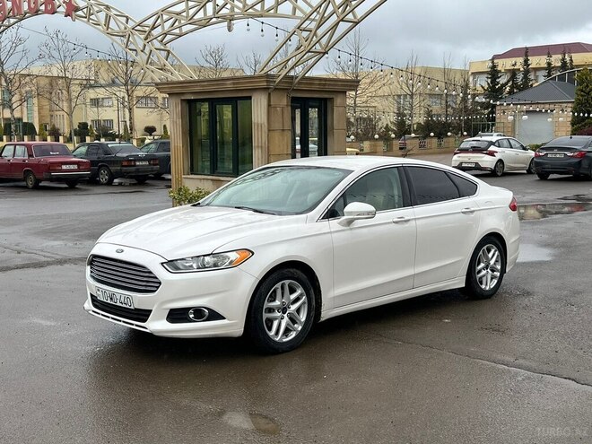 Ford Fusion (North America) 2014, 290,000 km - 1.5 л - Bakı