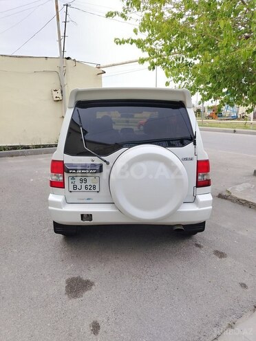 Mitsubishi Pajero io 2000, 279,000 km - 1.8 л - Bakı