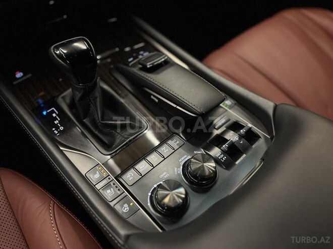 Lexus LX 450d 2018, 180,000 km - 4.5 л - Bakı
