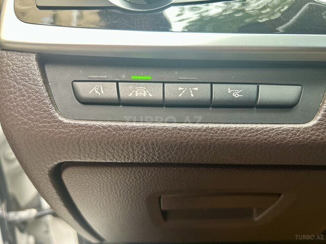 BMW 528 2016, 175,000 km - 2.0 l - Bakı