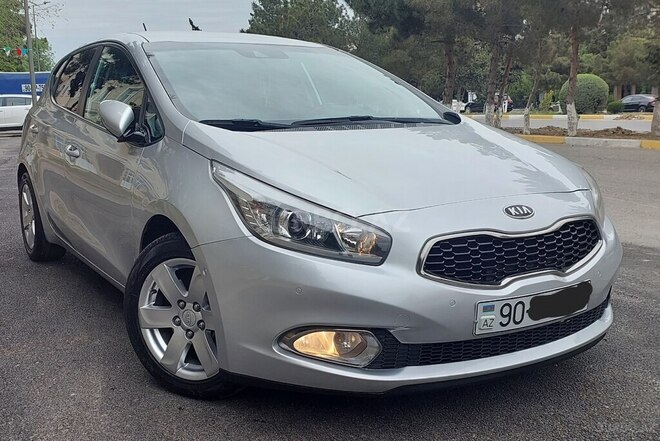 Kia Ceed 2013, 350,000 km - 1.6 l - Bakı
