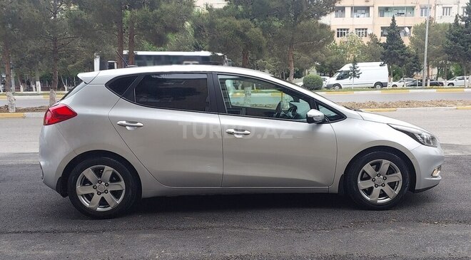 Kia Ceed 2013, 350,000 km - 1.6 l - Bakı