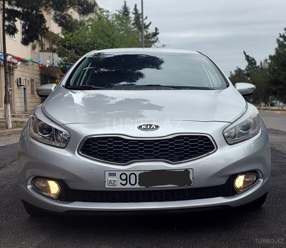 Kia Ceed 2013, 350,000 km - 1.6 l - Bakı