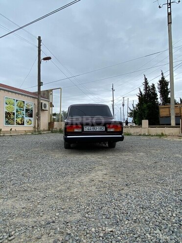LADA (VAZ) 2107 2006, 70,000 km - 1.6 л - Salyan