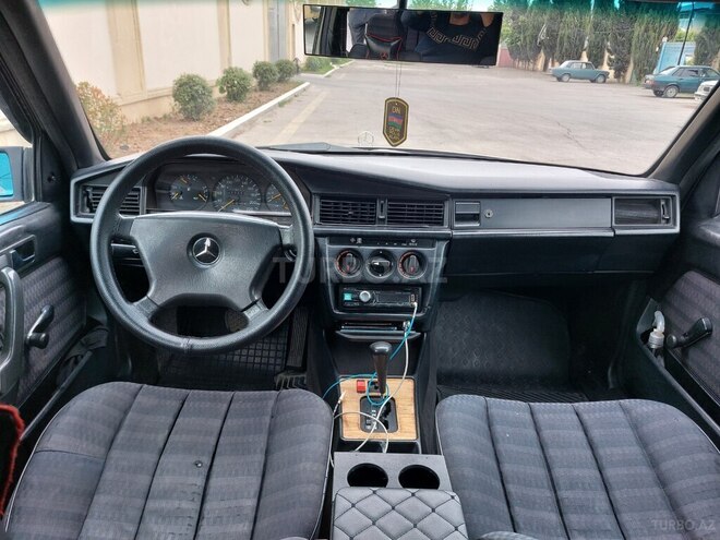 Mercedes 190 1990, 128,725 km - 2.0 л - Bərdə