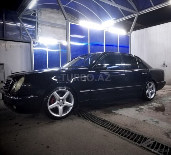 Mercedes E 240 1998, 303,000 km - 2.4 l - Gəncə