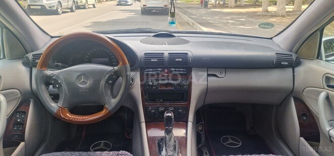Mercedes C 200 2000, 325,690 km - 2.0 l - Bakı