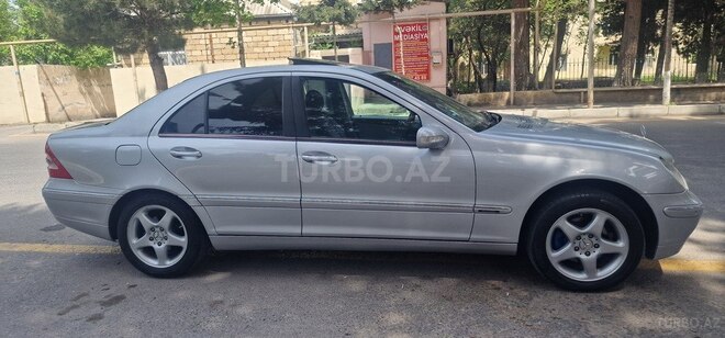 Mercedes C 200 2000, 325,690 km - 2.0 l - Bakı