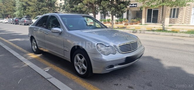 Mercedes C 200 2000, 325,690 km - 2.0 l - Bakı