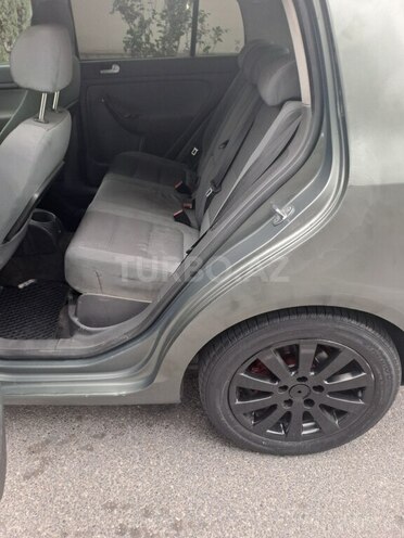 Volkswagen Golf 2005, 333,333 km - 1.6 l - Bakı