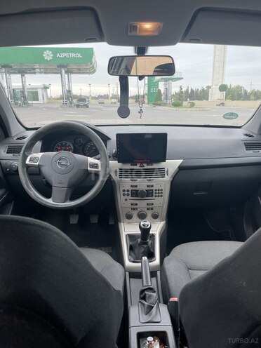 Opel Astra 2007, 208,000 km - 1.4 л - Beyləqan