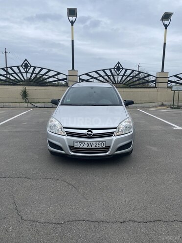 Opel Astra 2007, 208,000 km - 1.4 л - Beyləqan