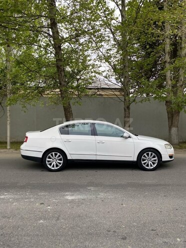 Volkswagen Passat 2010, 215,000 km - 2.0 l - Bakı
