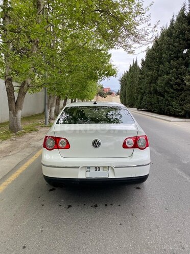 Volkswagen Passat 2010, 215,000 km - 2.0 l - Bakı