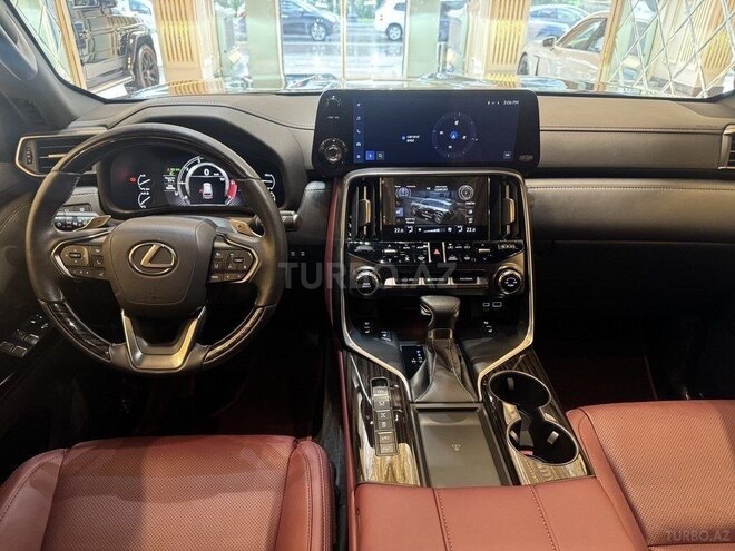Lexus LX 600-9