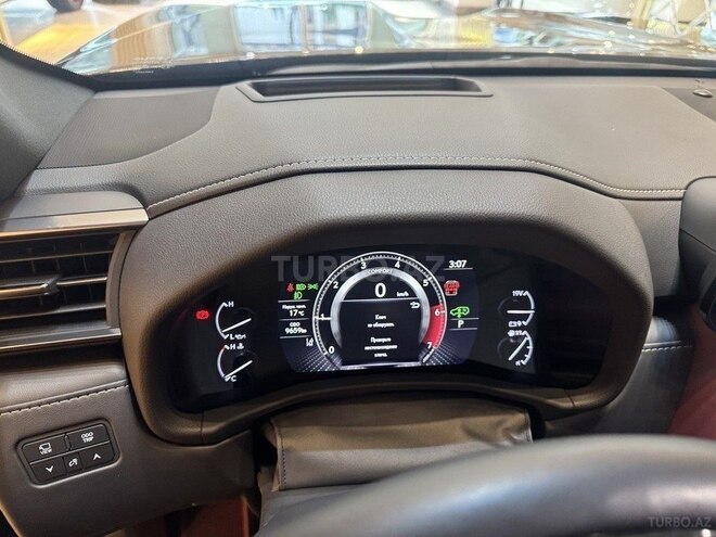 Lexus LX 600-15