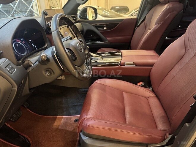 Lexus LX 600-10