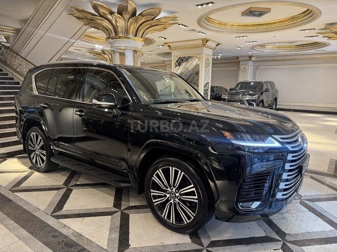 Lexus LX 600-2