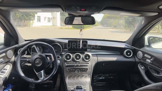 Mercedes C 300 2015, 179,000 km - 2.0 l - Sumqayıt