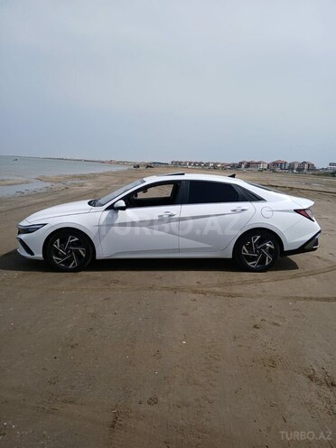 Hyundai Elantra 2024, 22,600 km - 1.5 l - Bakı