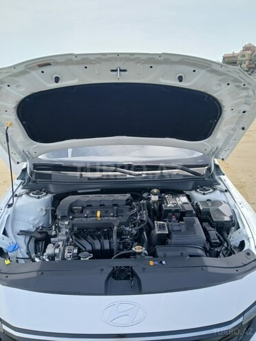 Hyundai Elantra 2024, 22,600 km - 1.5 l - Bakı