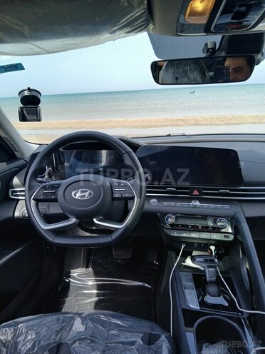 Hyundai Elantra 2024, 22,600 km - 1.5 l - Bakı
