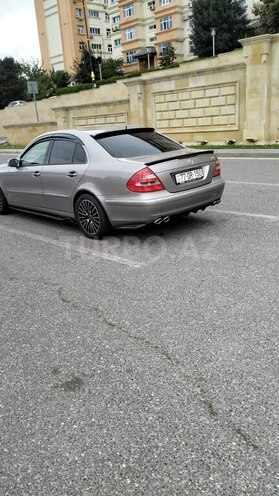 Mercedes E 220 d 2005, 302,759 km - 2.2 л - Bakı