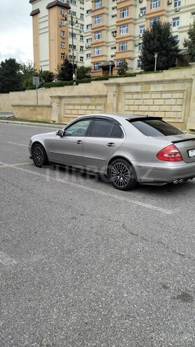 Mercedes E 220 d 2005, 302,759 km - 2.2 л - Bakı