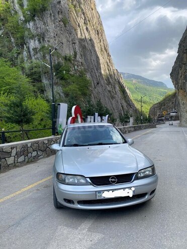 Opel Vectra 1996, 228,000 km - 1.8 l - Quba