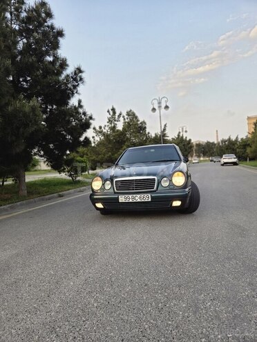 Mercedes E 230 1997, 369,727 km - 2.3 l - Bakı