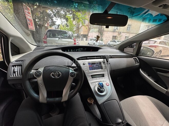 Toyota Prius 2012, 258,000 km - 1.8 л - Bakı