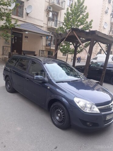 Opel Astra 2009, 300,000 km - 1.4 l - Bakı