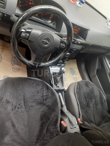 Opel Astra 2009, 300,000 km - 1.4 l - Bakı