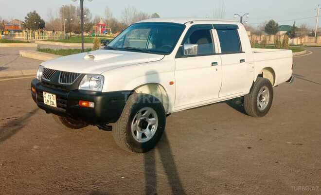 Mitsubishi L200 1999, 250,000 km - 2.5 л - Bakı