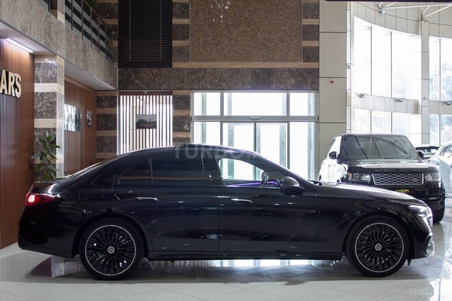 Mercedes E 300 e 2024, 28,000 km - 2.0 l - Bakı