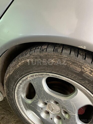 Mercedes E 230 1995, 511,000 km - 2.3 l - Füzuli