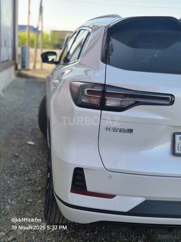 Changan Qiyuan A05 2025, 1,500 km - 1.5 л - Salyan