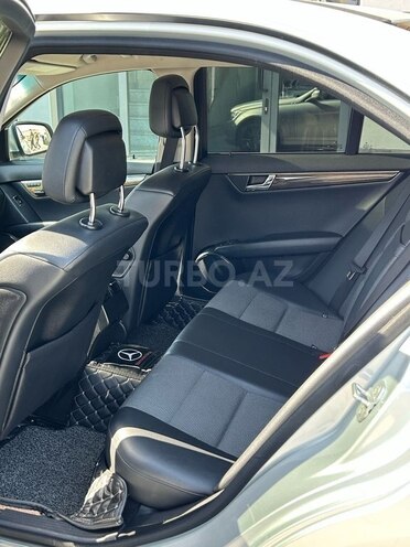 Mercedes C 250 2007, 181,300 km - 2.5 л - Bakı
