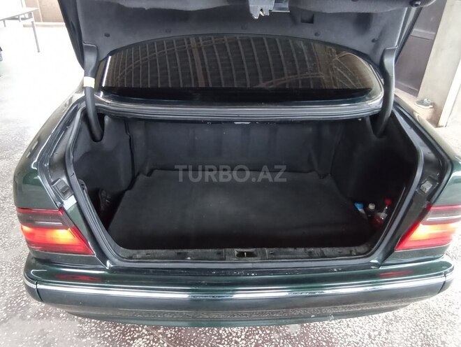Mercedes E 270 2000, 226,456 km - 2.7 l - Bakı