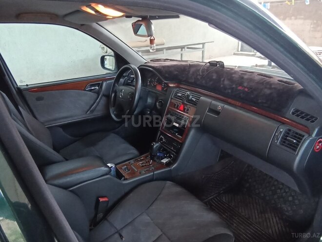 Mercedes E 270 2000, 226,456 km - 2.7 l - Bakı