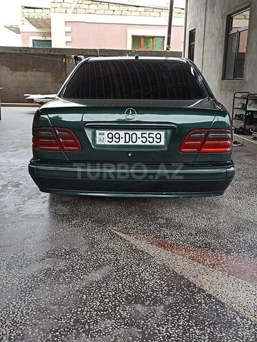 Mercedes E 270 2000, 226,456 km - 2.7 l - Bakı